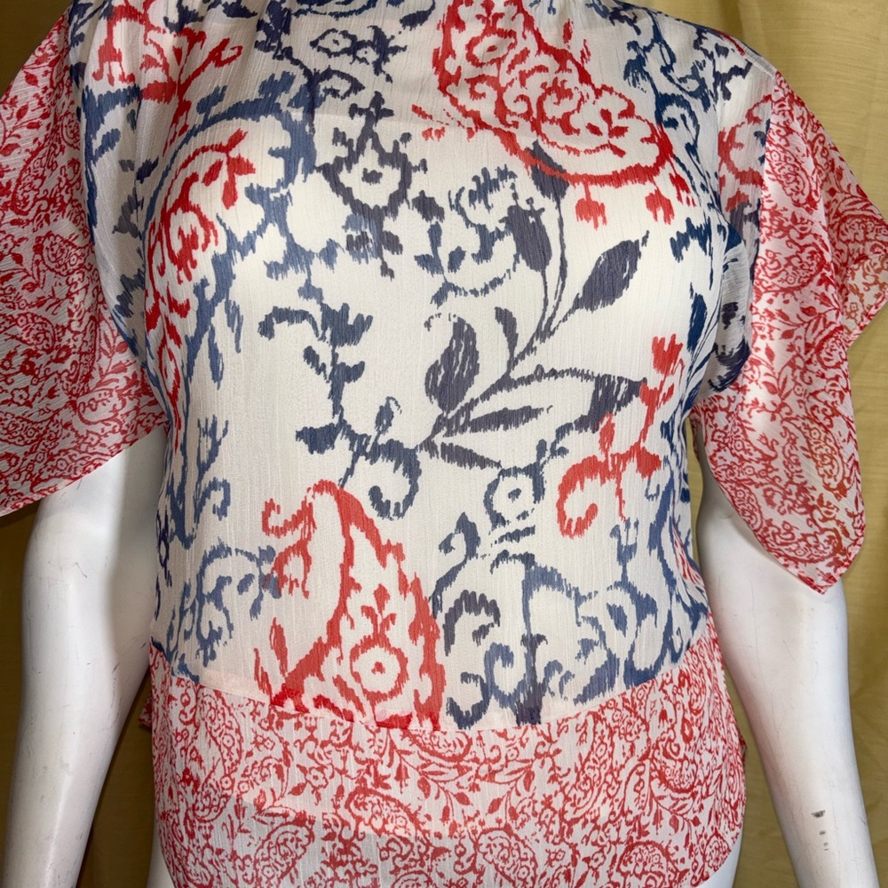 Chicos Red Blue Paisley Ikat Chiffon Flutter Sleeve Blouse Top Size 1 US 8/10